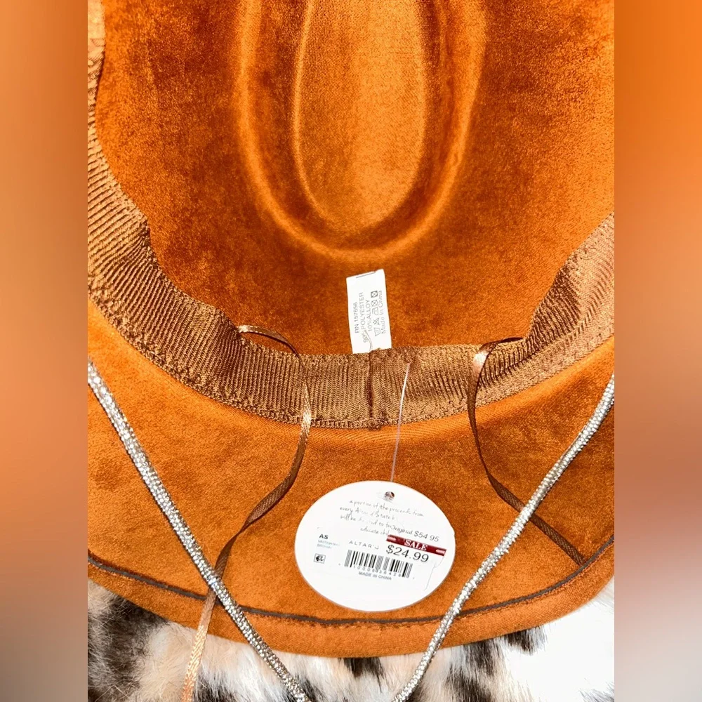Brown Faux Suede Cowboy Hat with Silver Bling Accents and Size 7 Boots -BUNDLE- - Picture 14 of 15